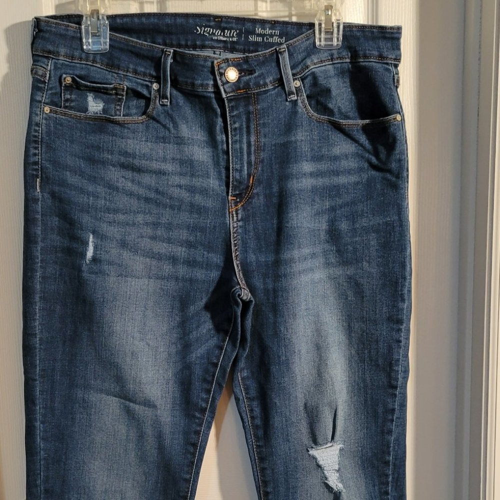 Levi Modern Slim Cuffed Capris